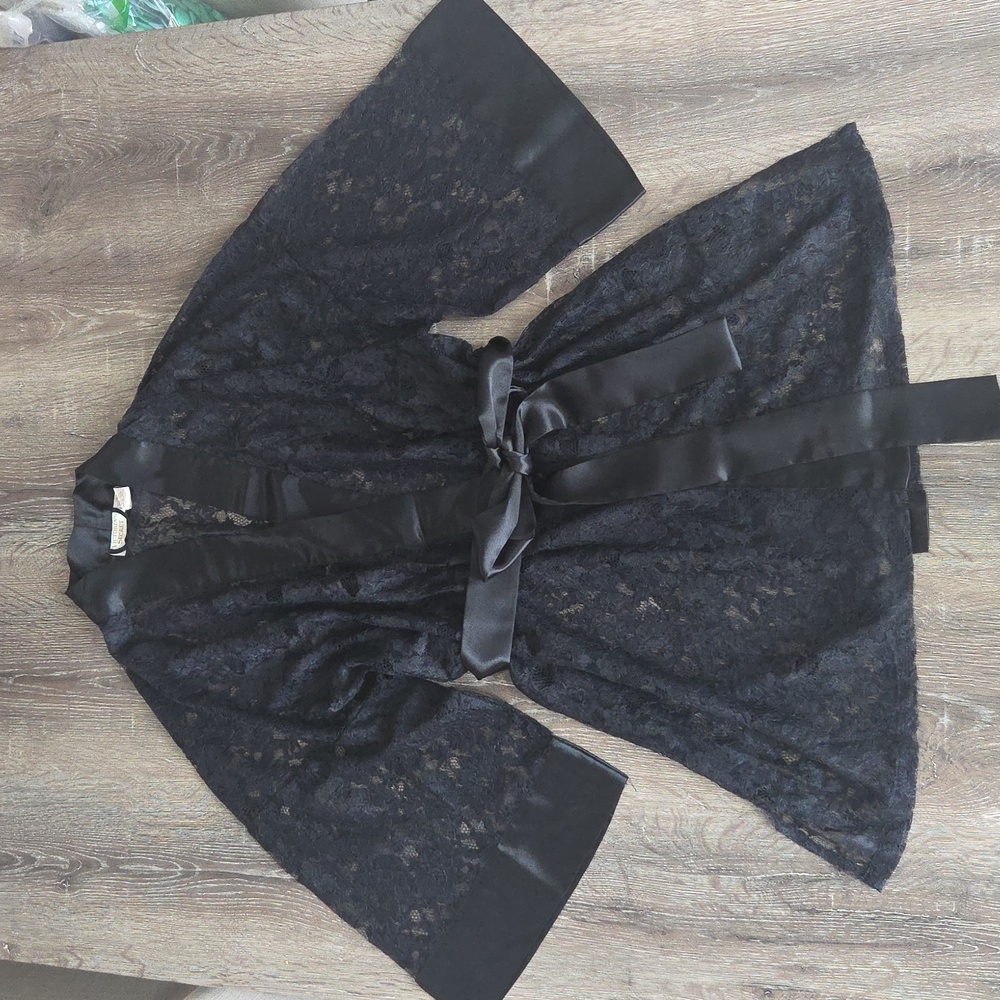 Vintage Victoria's Secret Gold Label Black Lace Satin Trim Kimono Robe One Size